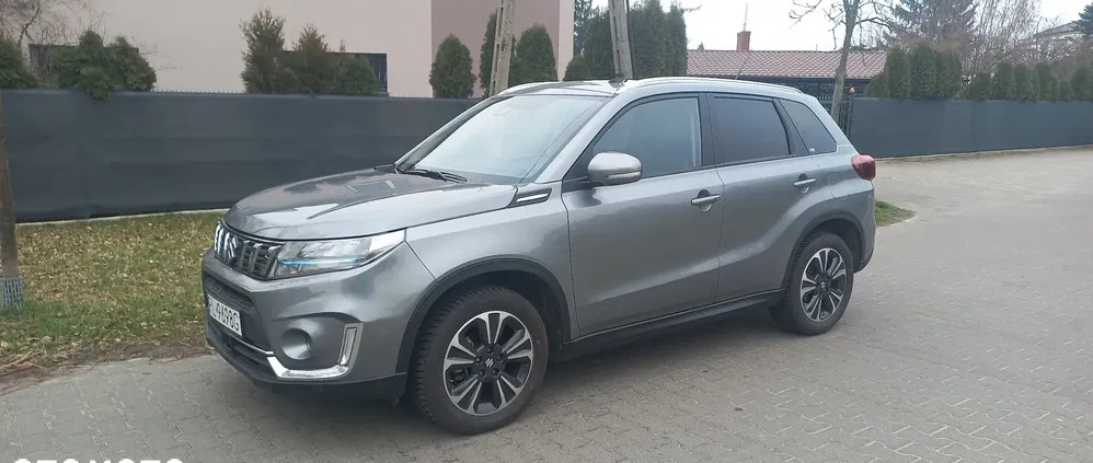 samochody osobowe Suzuki Vitara cena 85900 przebieg: 11000, rok produkcji 2022 z Leszno